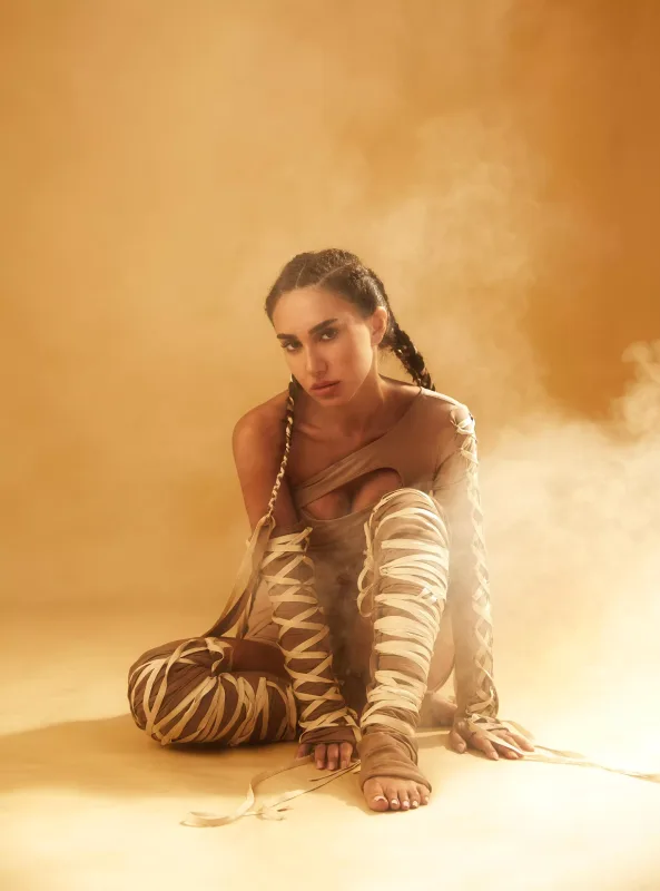 Mehin klipi üçün fərqli obrazda