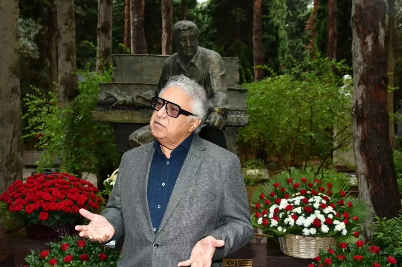 Arif Məlikovun məzarı ziyarət olundu