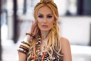 "Qınanılası mövzuya fikir bildirən yoxdur"