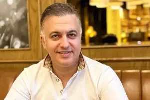 Vəfat edən anası ilə bağlı paylaşım etdi