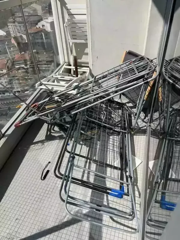 Reper 4 aylıq kirayə pulunu ödəməyib qaçdı?