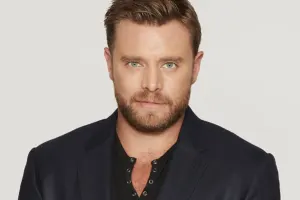 Tanınmış aktyor 43 yaşında vəfat etdi