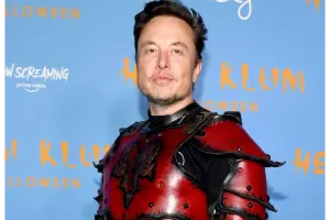 İlon Mask könüllü axtarır: Beyninə...