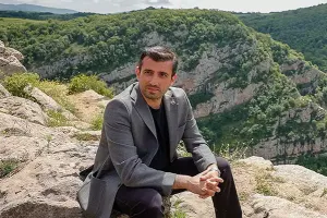 Selçuk Bayraktardan Qarabağla bağlı paylaşım