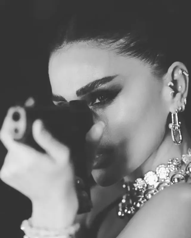 "Gülləyə ehtiyac yoxdur, gözlərim var"