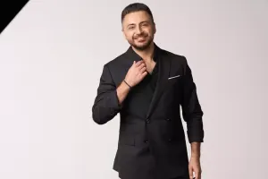 Azərbaycanlı aparıcı həyat yoldaşını belə təbrik etdi