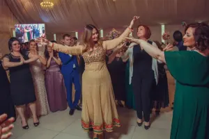 Qənirə Paşayevadan yazdı: "Gəldim sənə layla deyim..."