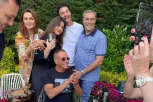 Van Dammın azərbaycanlı gəlini qayınanasını belə təbrik etdi