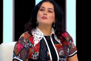 Elza Qənirə Paşayevaya şeir həsr etdi