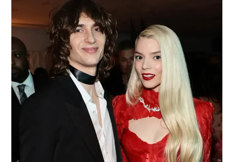 Məşhur cütlüyün toyu oldu