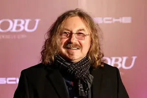 Ağır əməliyyat keçirən xalq artistinin vəziyyəti açıqlandı