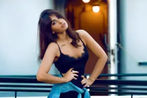 Pərvin: "Üzüm üzlər görüb"