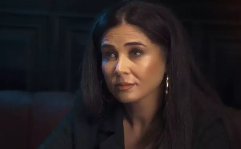 Elnarə məşhur mahnını fərqli tərzdə oxudu