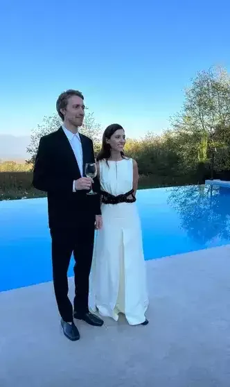 Müğəninin qızı 1 milyonluq gəlinlik geyinib?