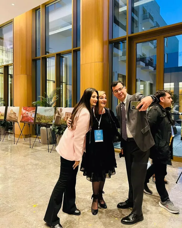 "Şuşada mənə gözəl bir qız yaxınlaşdı və..."