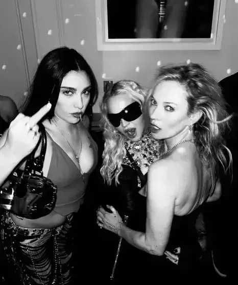 Madonnanın əyləncə gecəsində baş verənlər