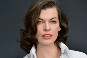 Ailəsi ilə birgə reklama çəkildi