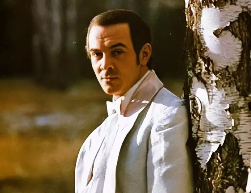 Emin Müslüm Maqomayevlə olan fotolarını paylaşdı