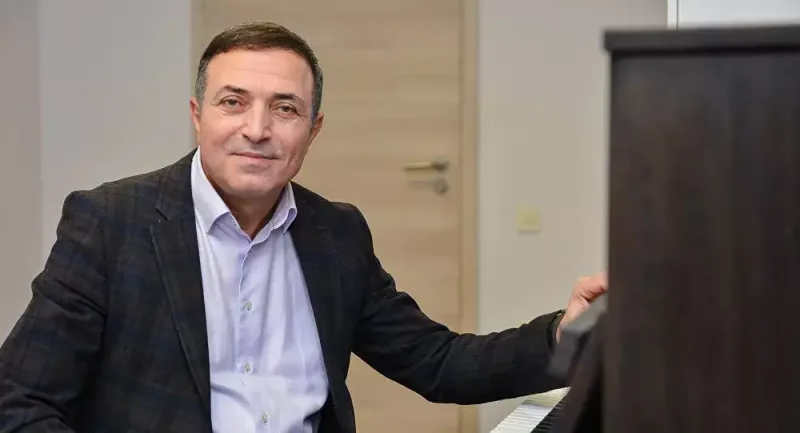 Xalq artistinin qardaşının maşını aşdı - Ölən və yaralananlar var