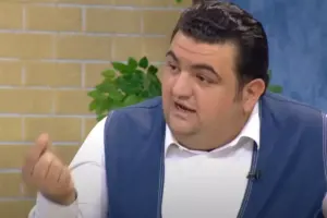 Aşıq Əli: “Qadın ancaq uşağı tərbiyə edib, yemək bişirə bilər”