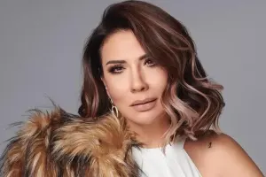 Məşhur müğənni gizli ailə qurdu