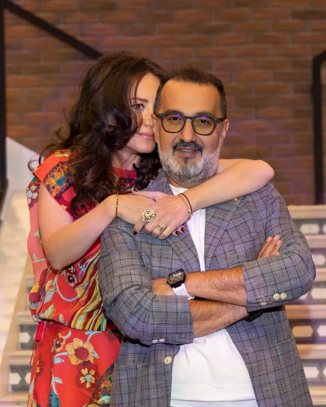 Xalq artisti həyat yoldaşını belə təbrik etdi