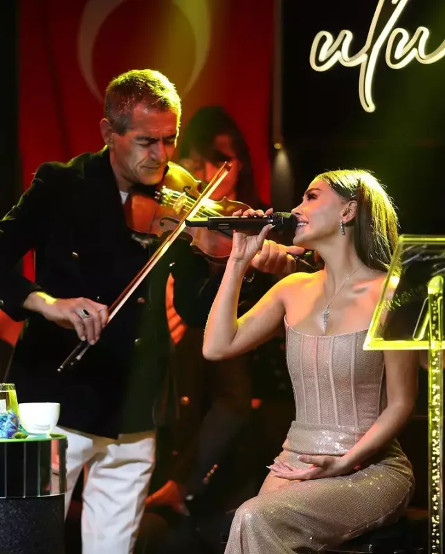 Günel: "İnsan sevildiyini hiss edir"