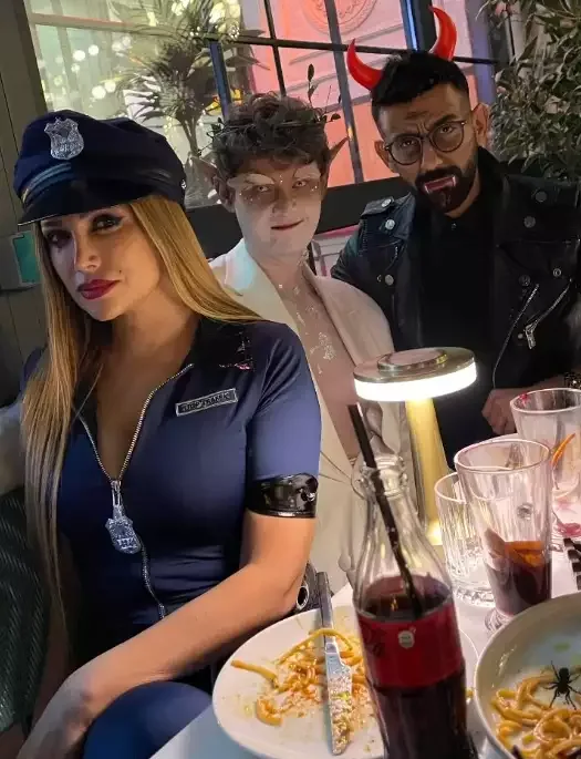 Nigar və Eldar “Halloween”-i belə qeyd etdi