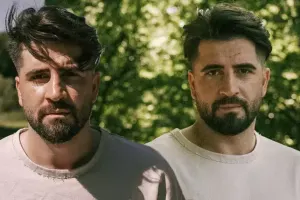 Fenomen xəyanət videosuna görə üzr istədi