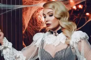 Nura etirazını bildirib canlı yayımı tərk etdi