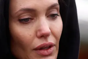 Ancelina Coli: "Qəzza kütləvi məzarlığa çevrilir"