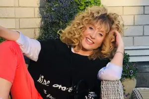 Alla Puqaçova Rusiyadakı qəsrinə qayıtdı