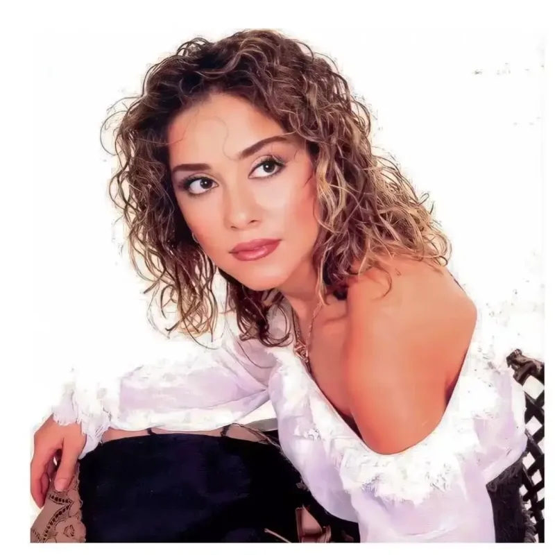 21 illik fotosunu paylaşdı