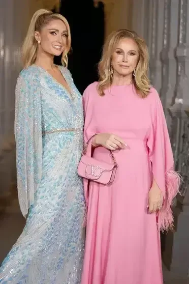 Qala gecədə bir araya gəldilər - Fotolar