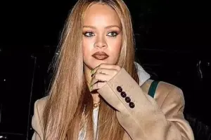 Rihanna imicini dəyişdi