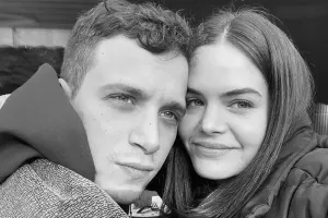 Xanımı ilə ayrı otaqlarda yatdığını dedi