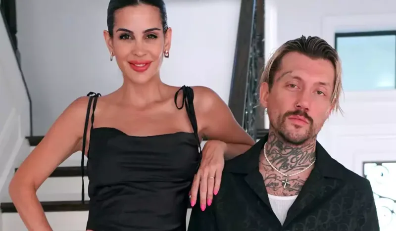 ABŞ-də 11 ev, bahalı avtomobillər... Onlar da araşdırıla bilərlər