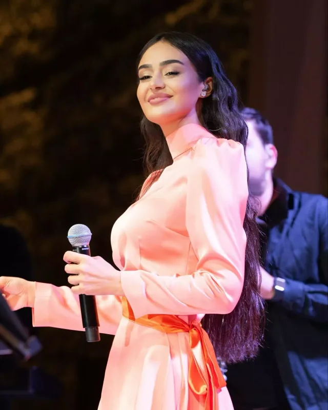 Onu Günelə oxşatdılar