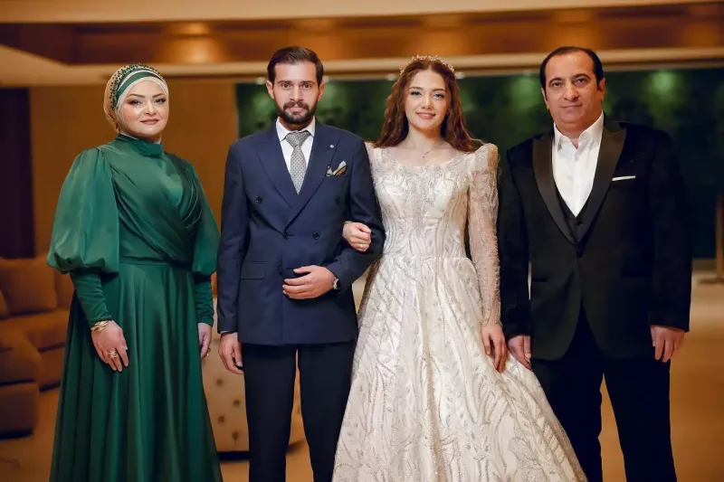 Xalq artisti qızının nişanından fotolar paylaşdı