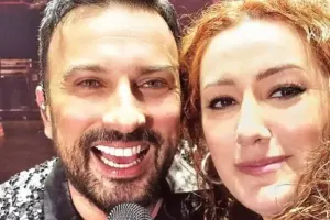 Konsertdə Tarkanın səhnəsinə çıxan xanım kimdir?