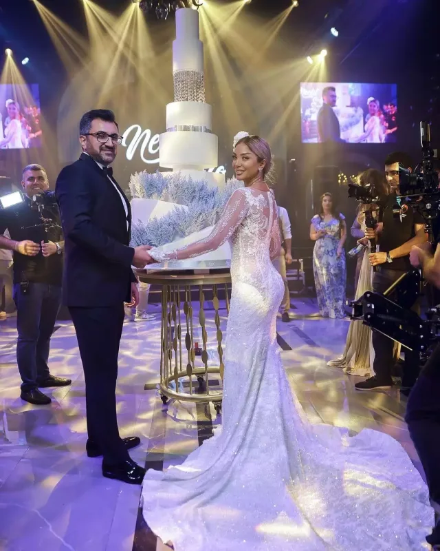 “Pul gözümü elə tutub ki…”