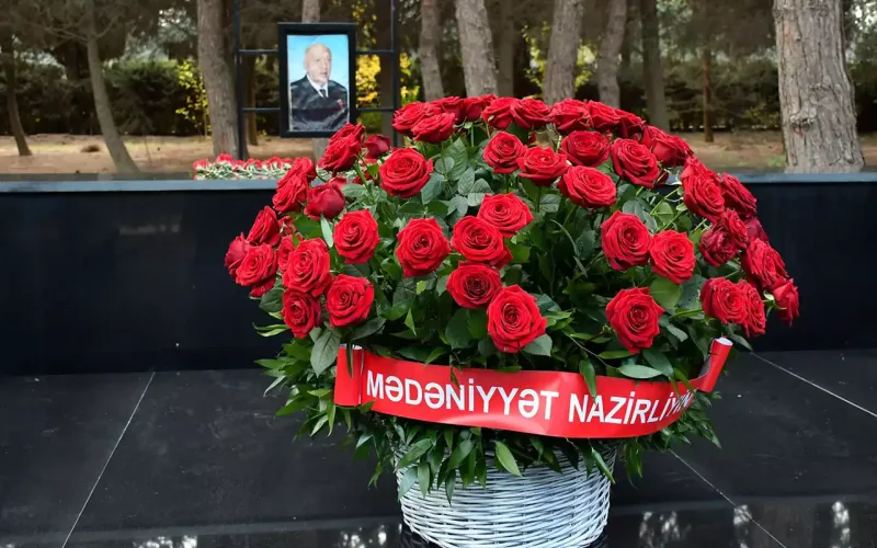 Tahir Salahov anıldı