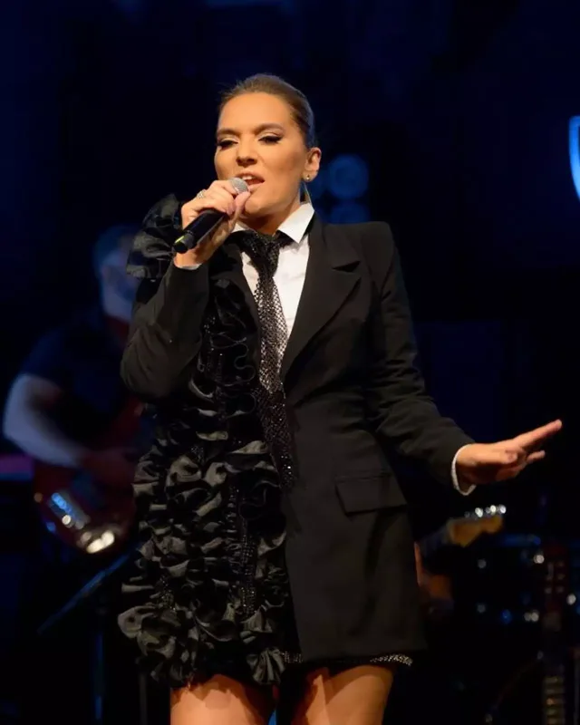 Engin Dilanı döyürmüş...