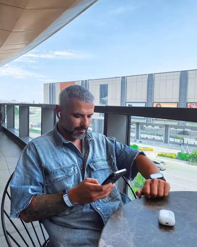 Samirin maşınından oğurluq edildi