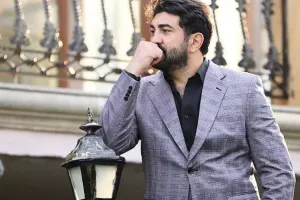 Ustalar Vüqarı aldatdı, 4 min ziyana düşdü