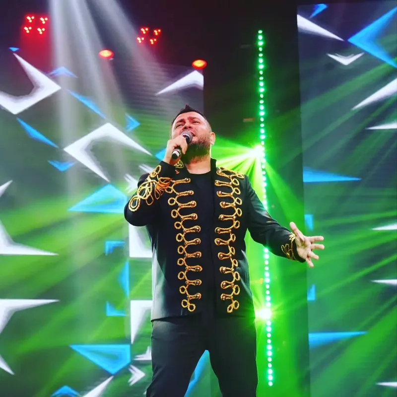 “Bu qədər saxtasınız”