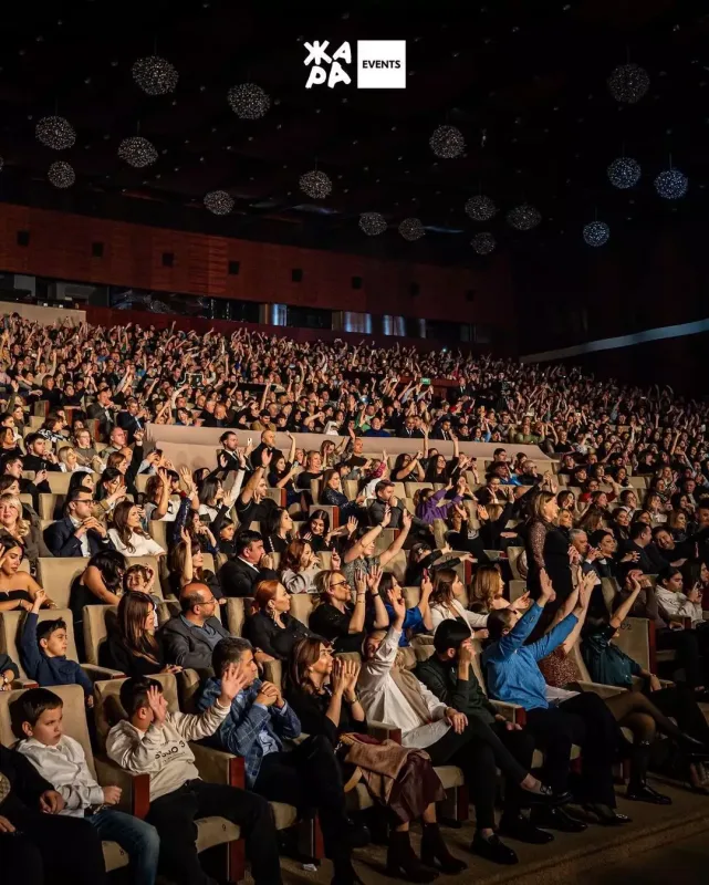 Emin Bakıda konsert verdi