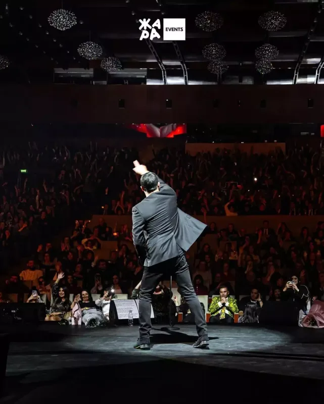 Emin Bakıda konsert verdi