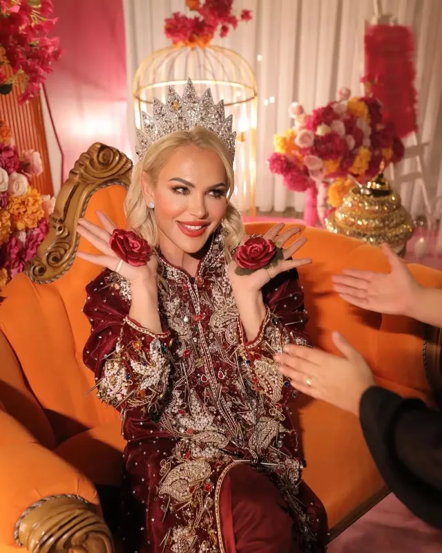 “Survivor”dan öncə xınayaxdı etdi