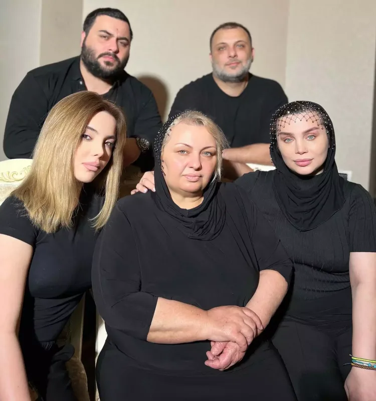 Hər şeyi sildilər...